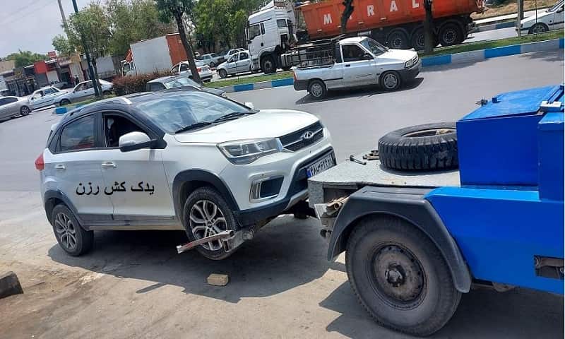 یدک کشی خودرو در رزن